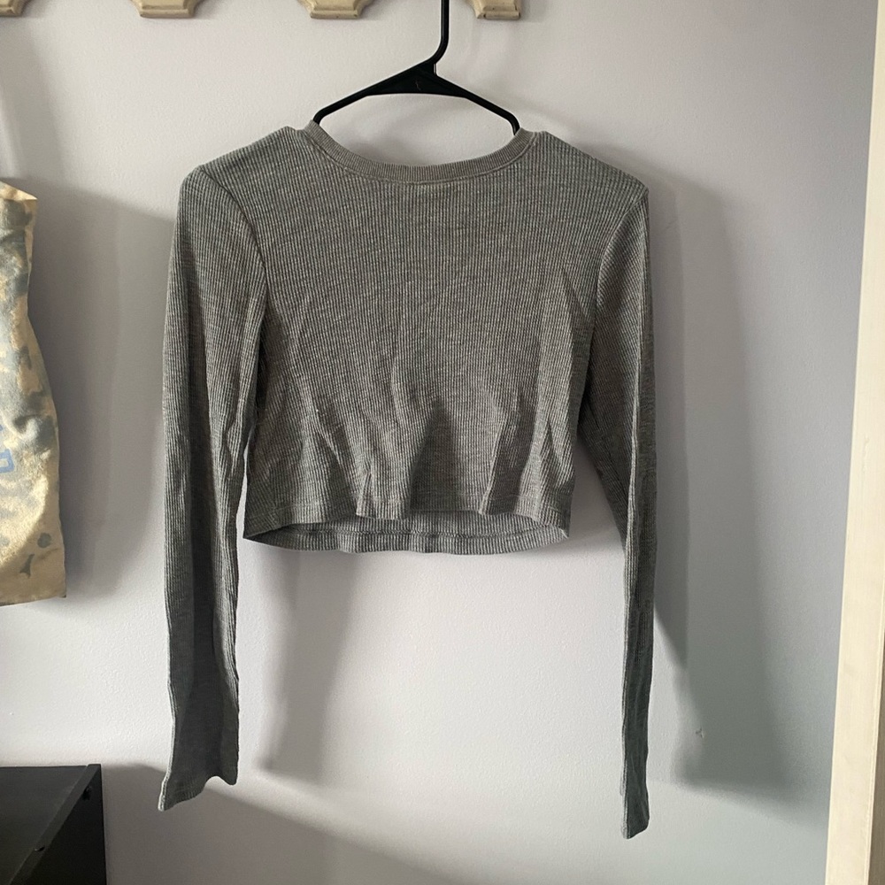 Wild Fable Small Gray Crop top